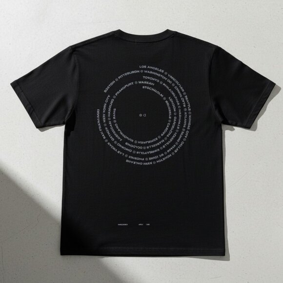 Beyoncé Renaissance World Tour 2023 T-Shirt – Cowboy Hat Graphic – Small – NWOT - Picture 2 of 7